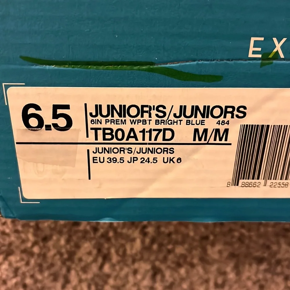 Timberland x DTLR 6” Premium WPBT bright blue Boots new Boys Size 6.5 Juniors